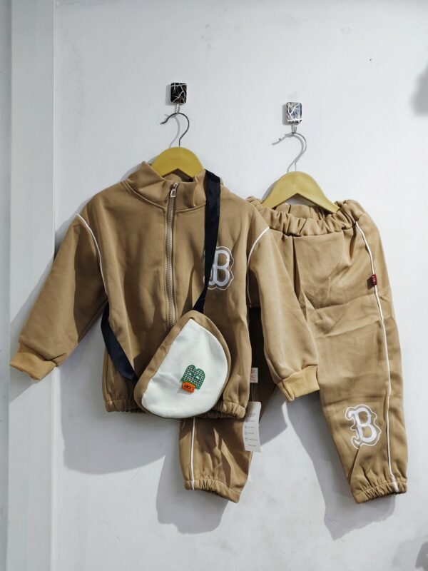 Casual T-Shirt & Pant